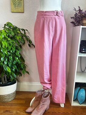 Akris punto "Fred" belted ankle pants in a light pink/pebble pink size 8